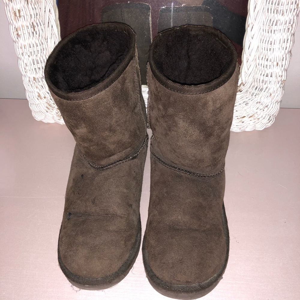 UGG Classic Short Boots